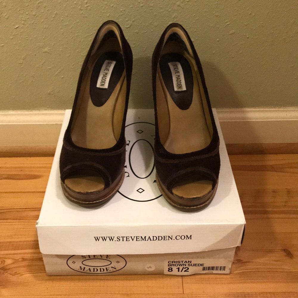 Steve Madden suede wedges